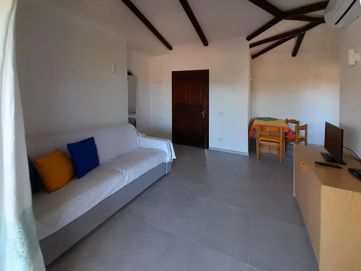10 F-Appartamento Con Veranda Vicino Al Mare Cannigione Apartman